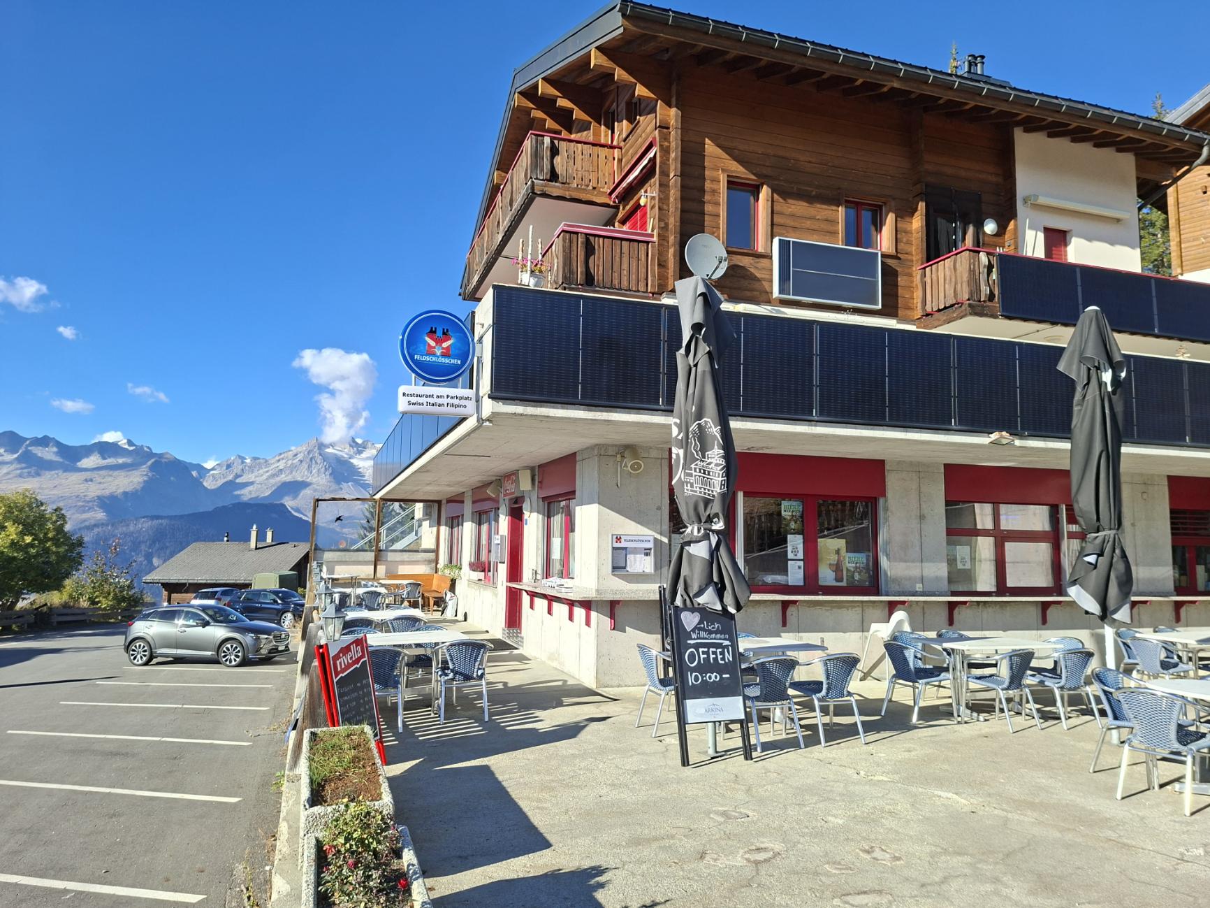 Restaurant am Parkplatz auf dem Rosswald